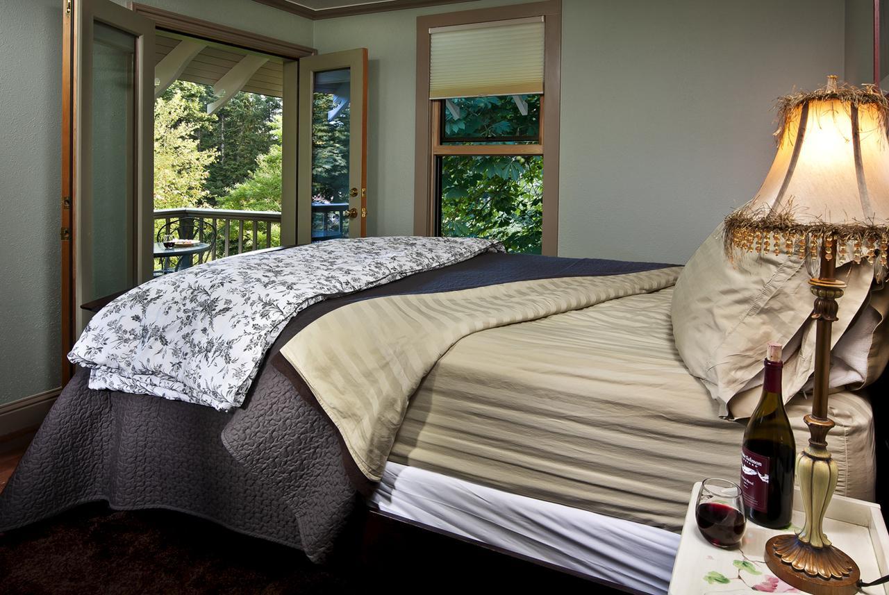 Old Parkdale Inn Bed And Breakfast Hood River Exterior foto